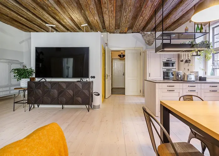 아파트 Rataskaevu 14