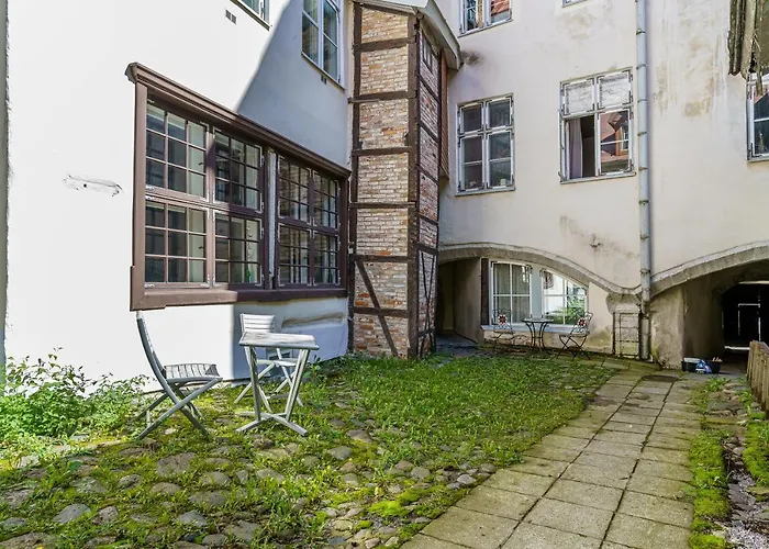 Rataskaevu 14 * 탈린